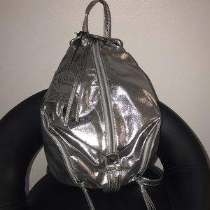 T-shirt and Jeans Emma backpack